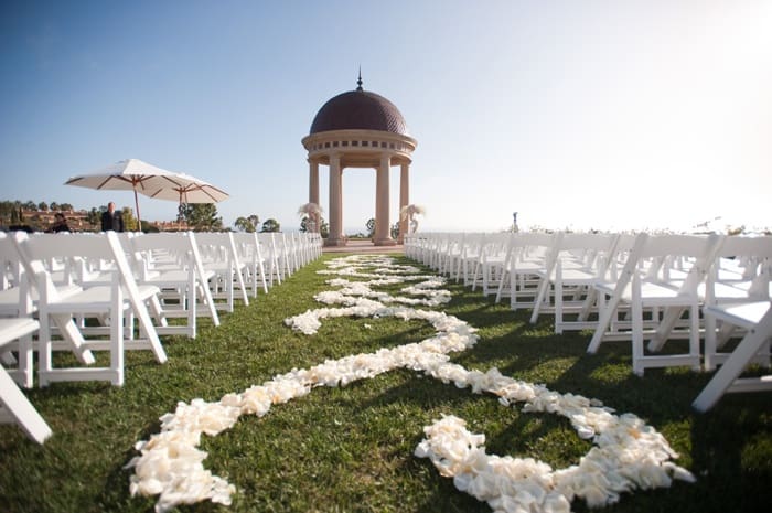 Outdoor wedding aisle