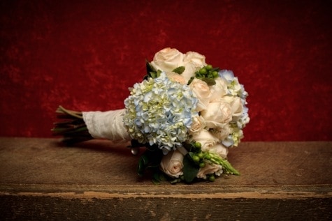 Real DIY Wedding – Wholesale Wedding Flowers to the Rescue!