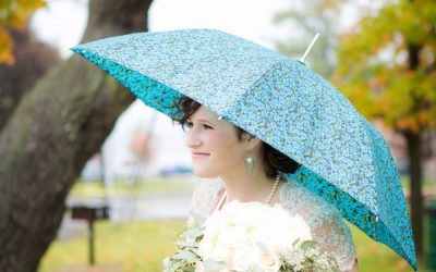 Real Wedding: DIY Wedding Flowers at a Vintage Wedding