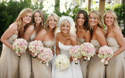 5 Tips for Picking Dresses and Bouquets for your Bridesmaids!
