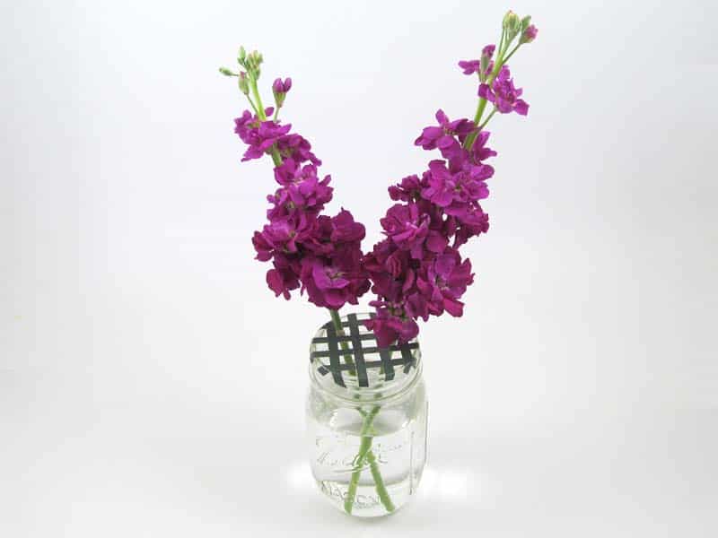 diy centerpieces adding floral stock