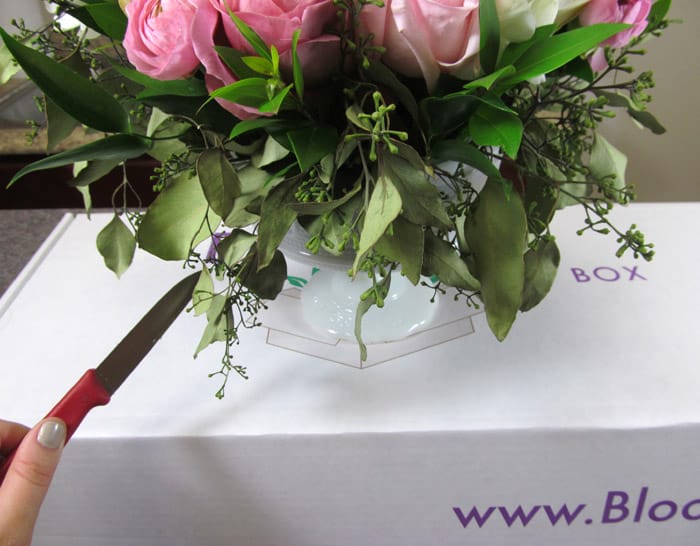 How to Transport Wedding Arrangements to Venue