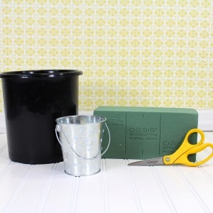 Easy Flower Arrangement Tutorial 1