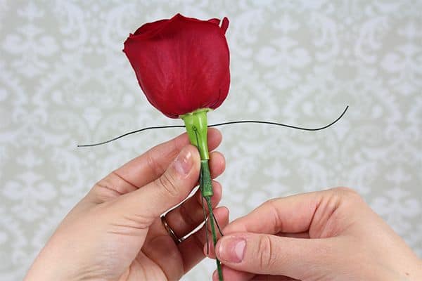 How to Make a Boutonniere 10