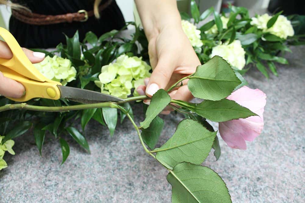 how to make a flower garland 8