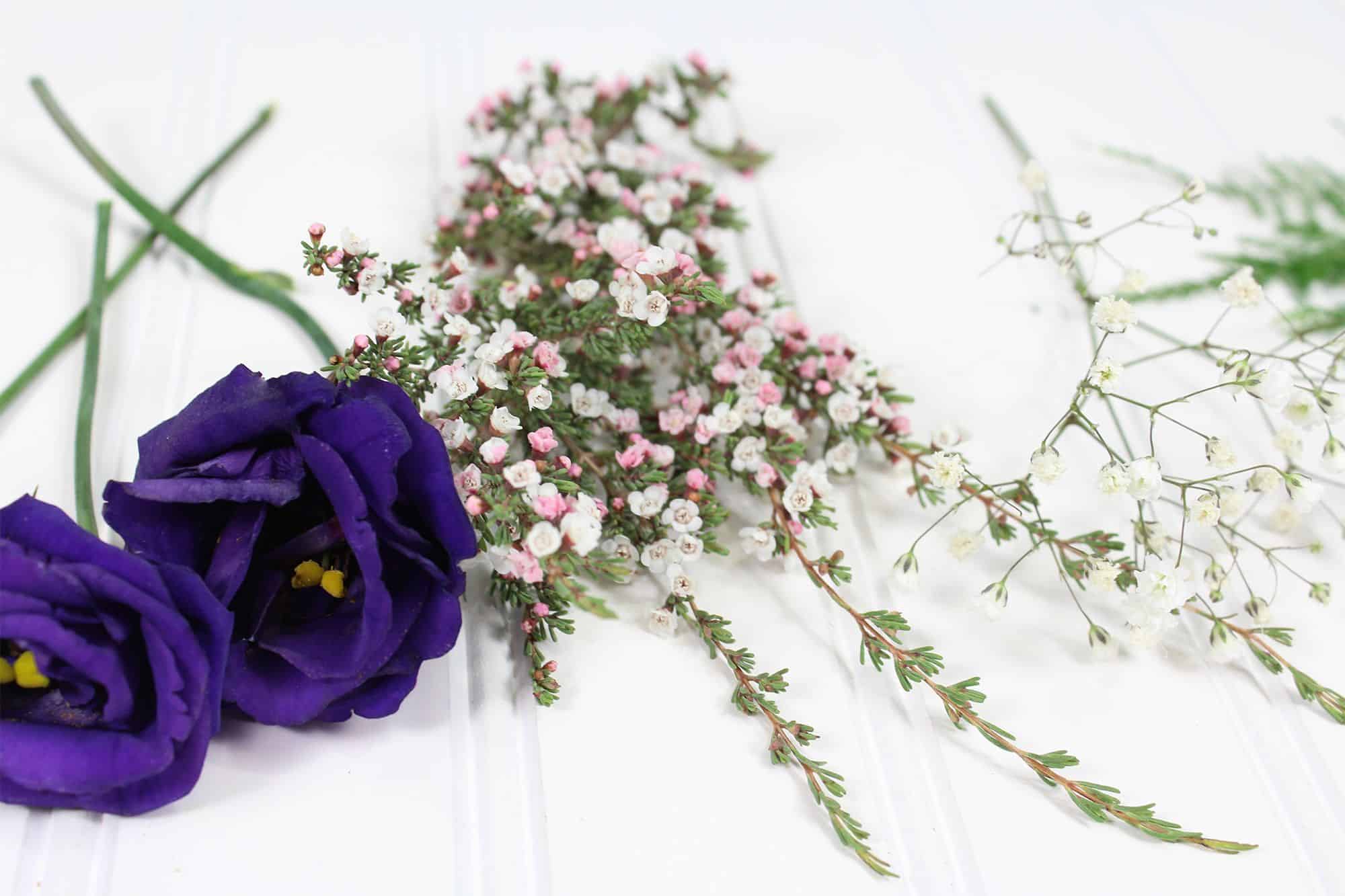 how-to-make-a-romantic-boutonniere-2