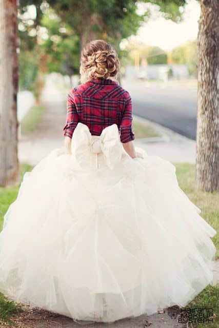 reasons to have a winter wedding flannel