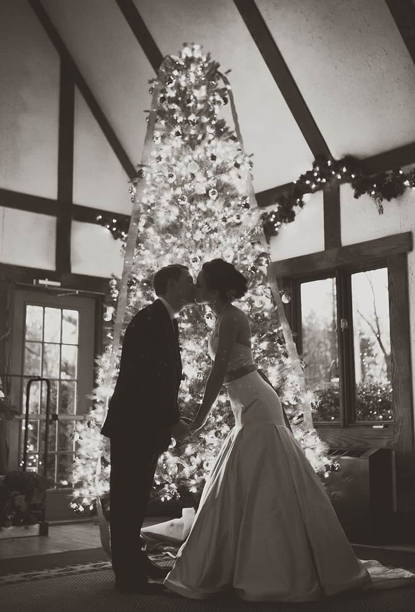 reasons to have a winter wedding tree