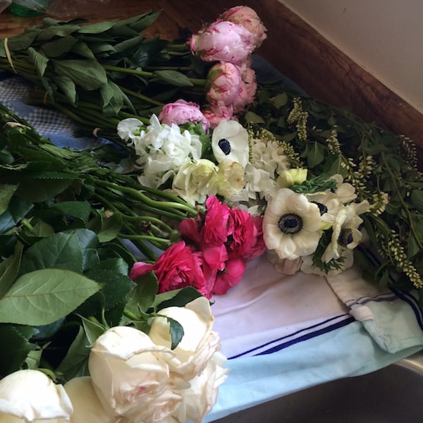 Blooms By The Box Art BloomsbytheBox_EventPainter_Laura_Swytak_2