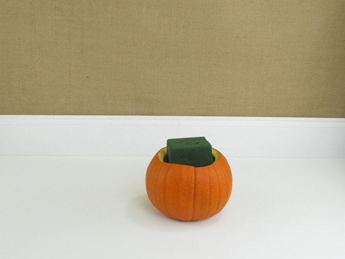 diy-pumpkin-arrangement-02