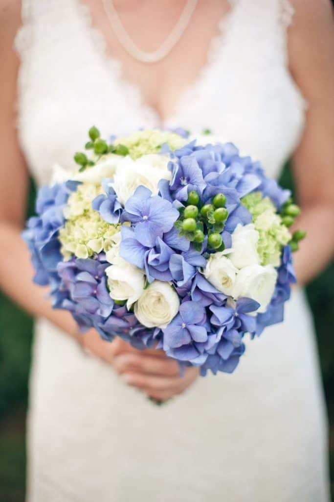 Maximize your DIY wedding budget by using flowers that go a long way!