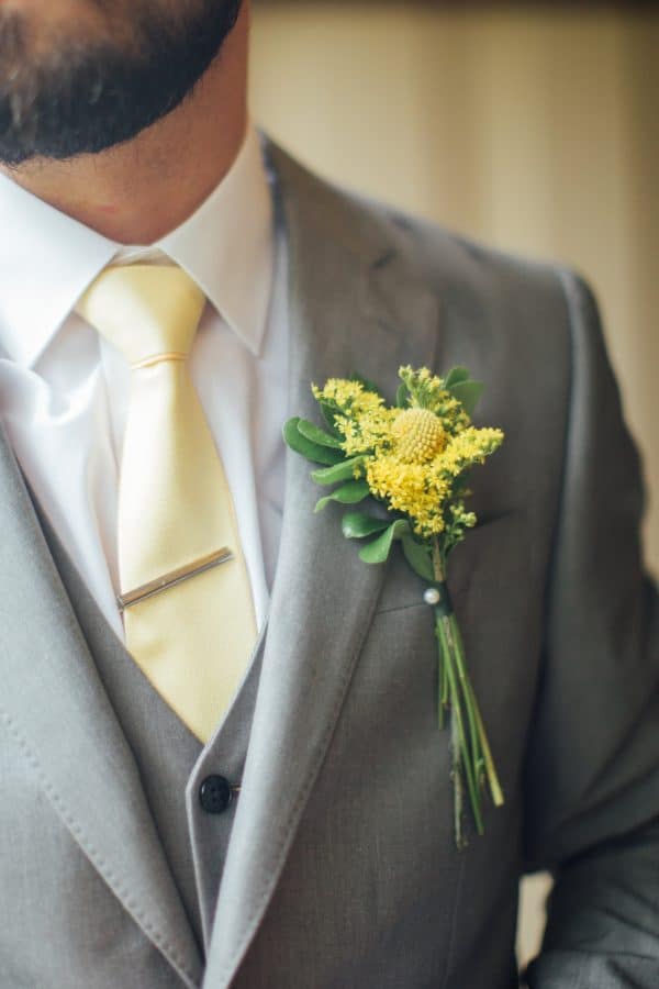 Rainy Day wedding, DIY Wedding, Outdoor Wedding, Autumn Wedding, DIY Bouquet, DIY Boutonniere