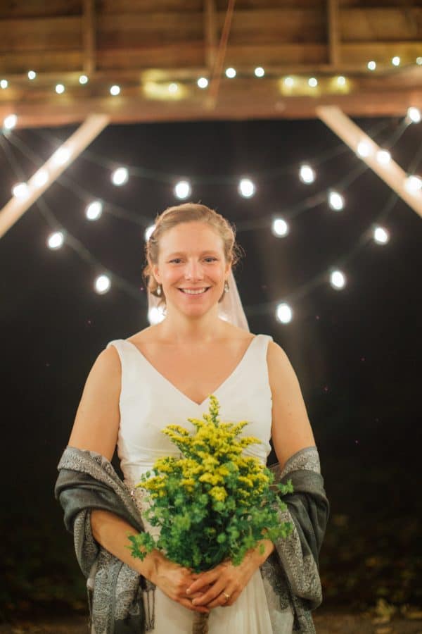 Rainy Day wedding, DIY Wedding, Outdoor Wedding, Autumn Wedding, DIY Bouquet, DIY Boutonniere