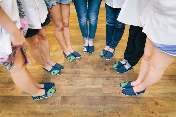 blooms by the box, wedding flowers, tea party wedding