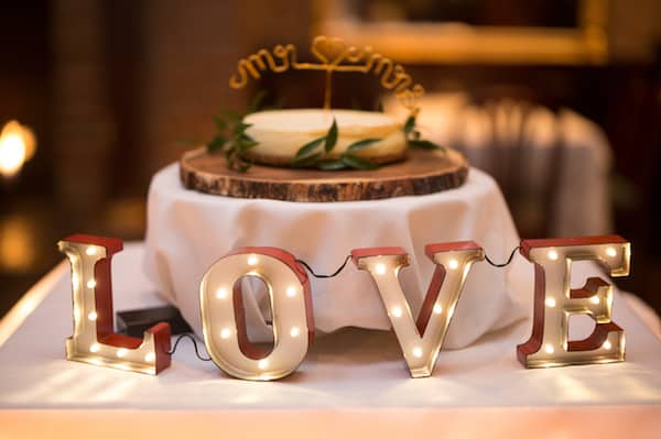 blooms by the box, england, wedding