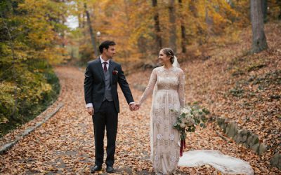 Burgundy Art Deco Wedding of Sarah and Ross