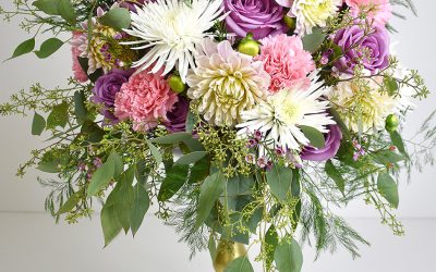 Create A Beautiful Tall Flower Centerpiece
