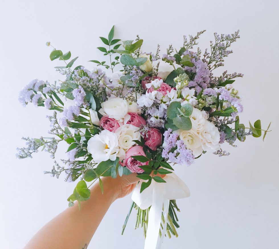 Accent Filler Flowers & Greenery - Blooms By The Box