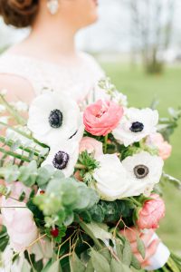 how to save money on wedding flowers diy bouquet