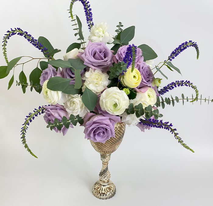 purple lisianthus centerpiece