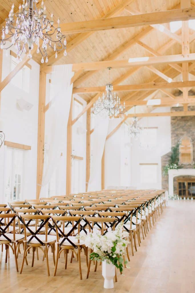 Modern Chic Wedding Ceremony in Black & White