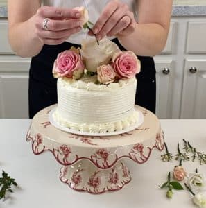 Filling Top of Cake