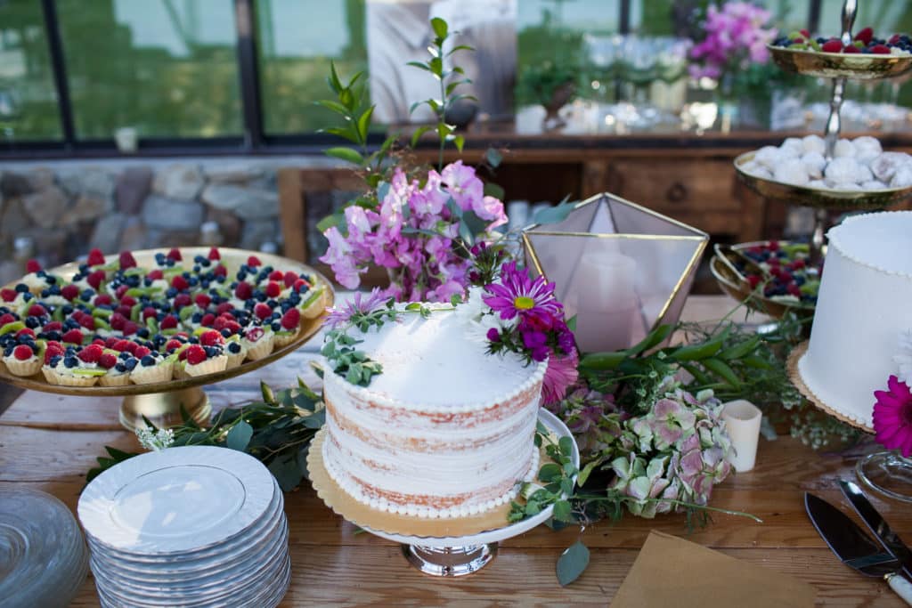 Wedding flowers and trends