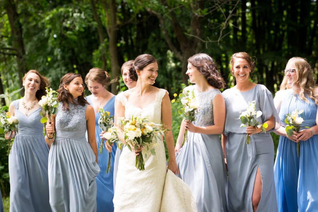 List of best flowers for outdoor weddings