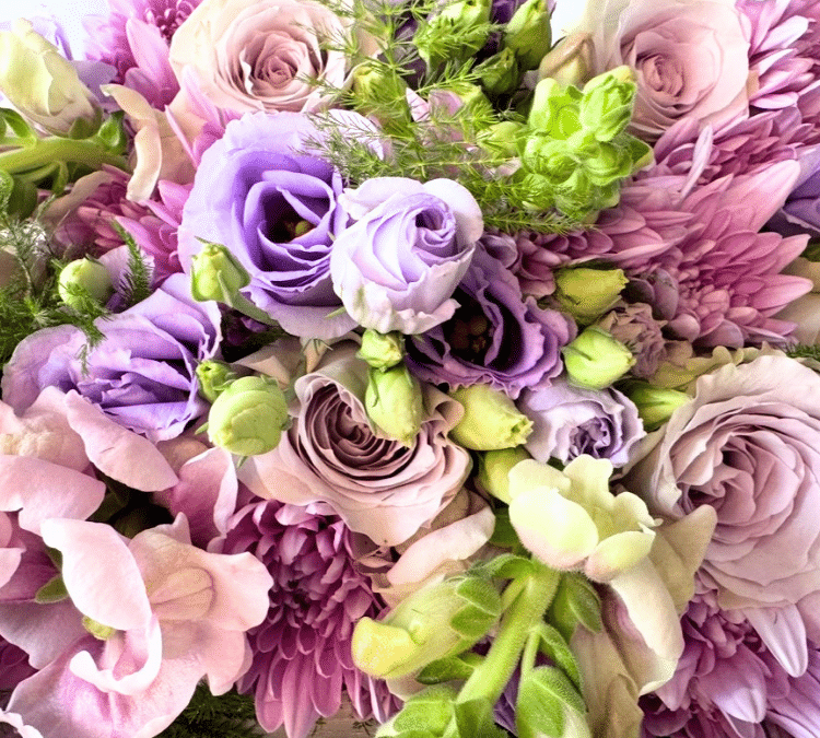 The lavender haze flower pack featuring soft, delicate, lavender flowers.